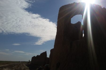 جاذبه گردشگری قم قلعه مظفرآباد قمرود