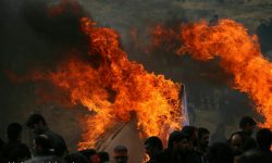 آیین سنتی آتش زدن خیمه امام حسین(ع) در روز عاشورا در کرمجگان
