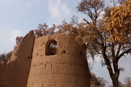 💢 برج زاویه قلعه خشتی روستای حصارسرخ سلفچگان