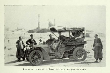 💢 تصویری از ورود اولین اتومبیل به شهر قم در سال ١٢٨۵ش